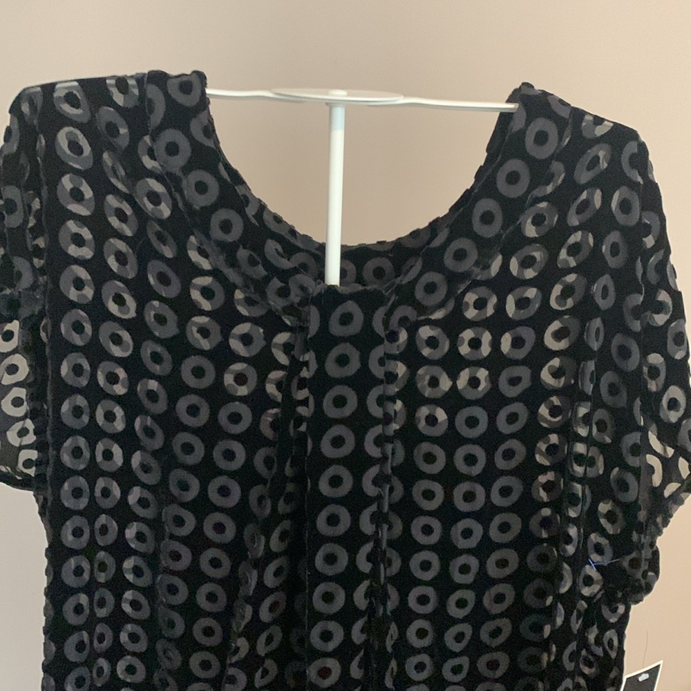 Alfani silk and rayon blouse. NWT. Retail 60‎ - Picture 2 of 5